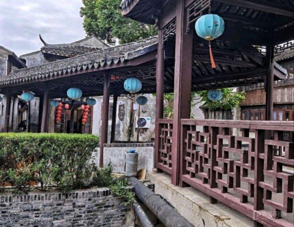 为什么小猫跟相亲对象玩了一会就失踪了？游戏画面